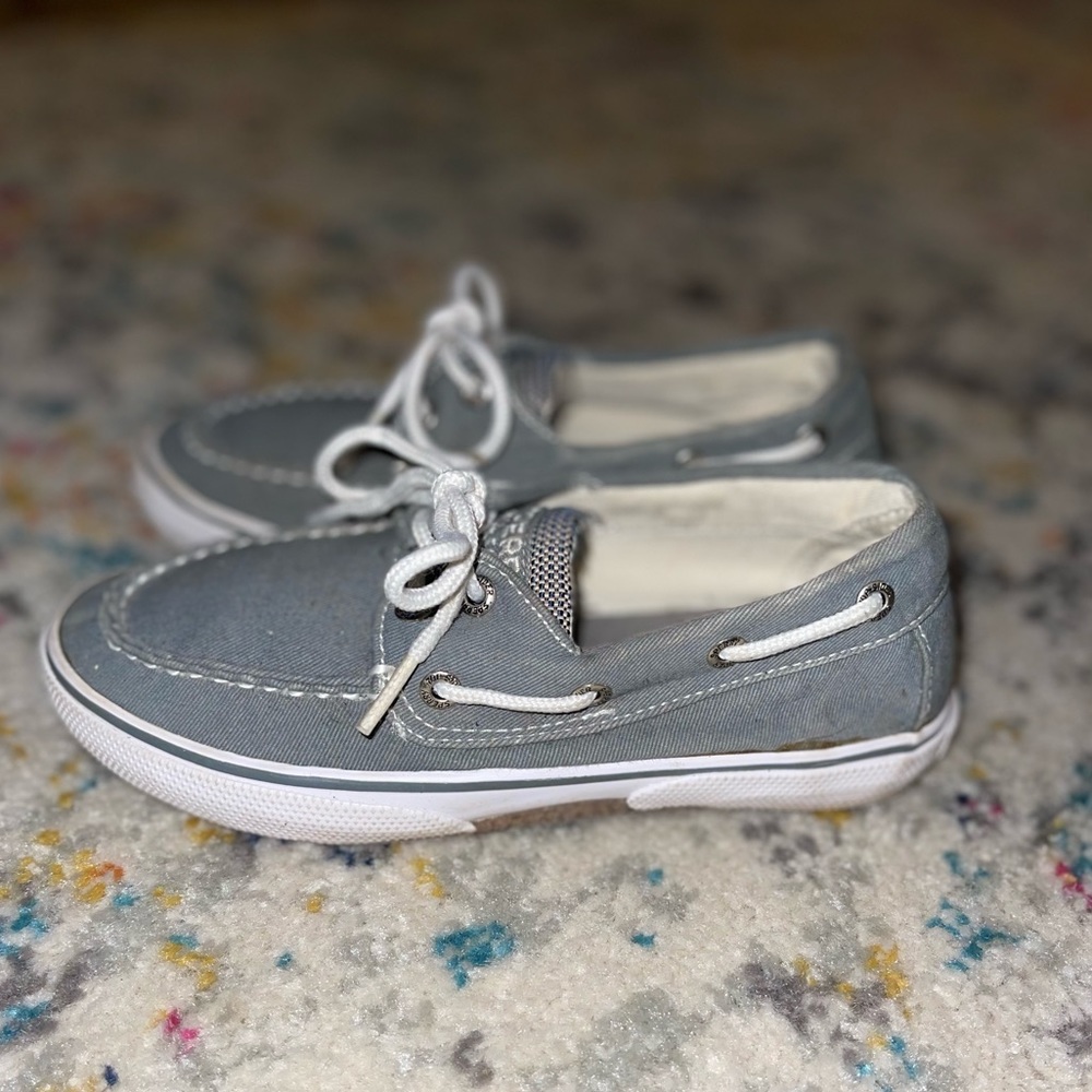 Boys sperry boat shoes